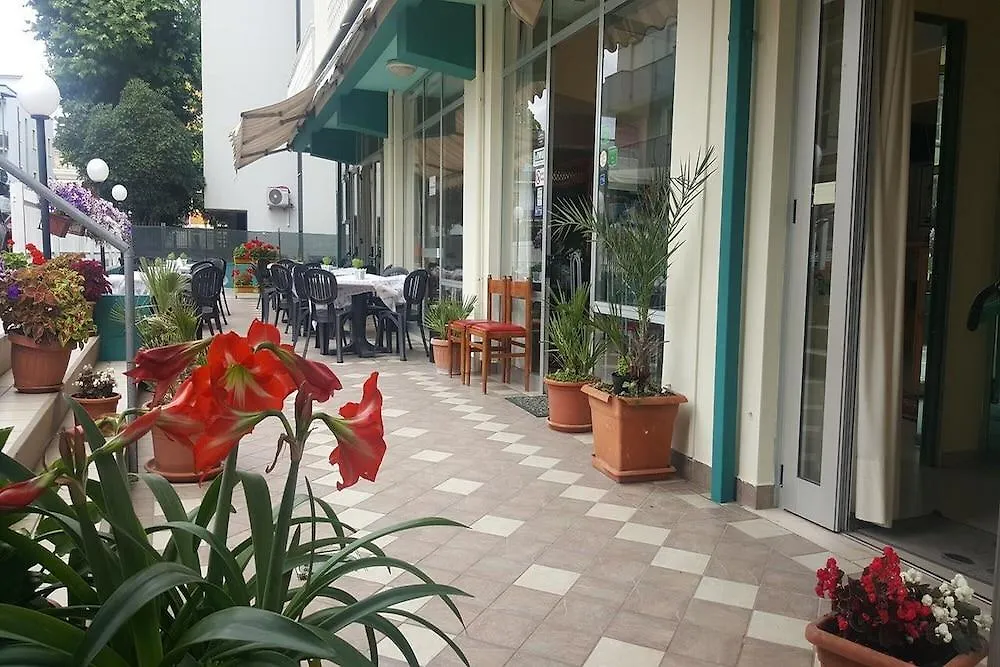 Hotel Staccoli 里米尼